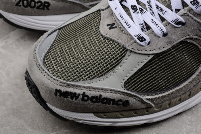 new balance 2002r invincible x n.hoolywood ml2002rv
