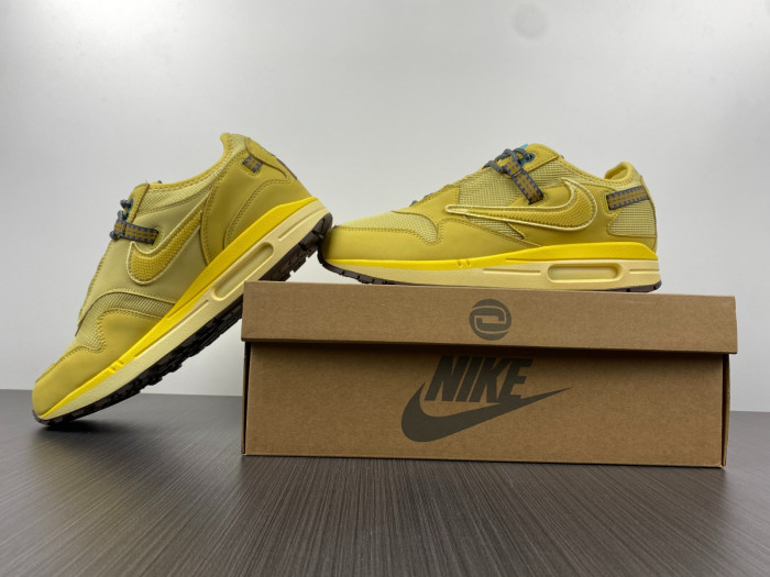 nike air max 1 travis scott cactus jack saturn gold do9392-700