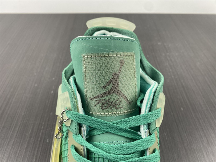 ofw x nike air jordan 4 retro T*f*ny green cv9388-102