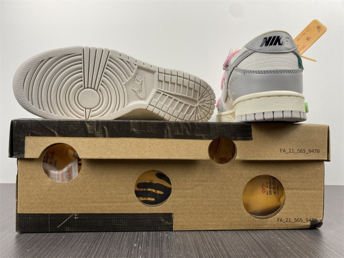 ofw x dunk low “09 of 50” dm1602-109