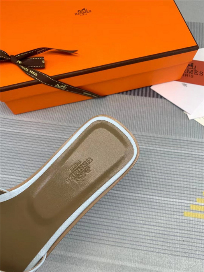 herme* sandal h29