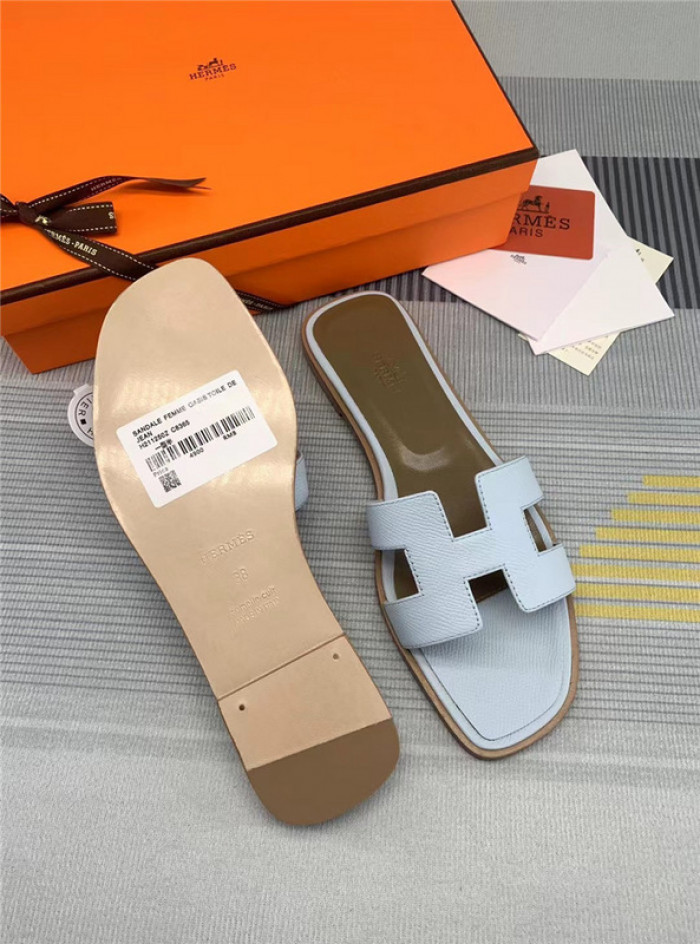 herme* sandal h29
