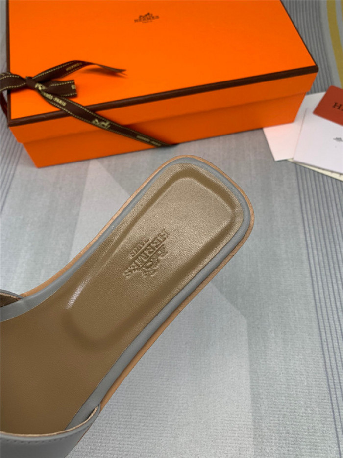 herme* sandal h36