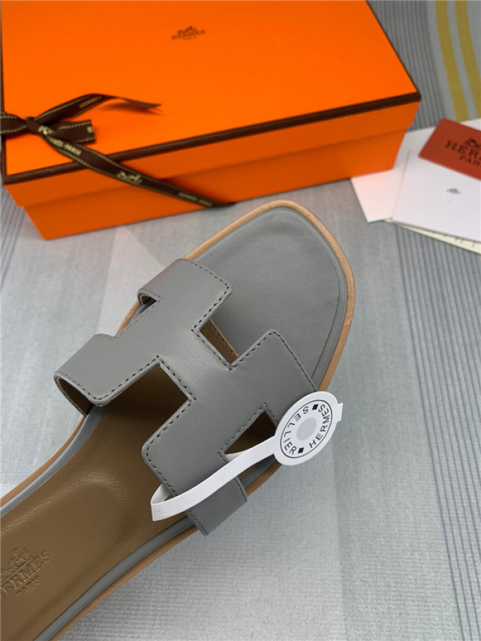 herme* sandal h36