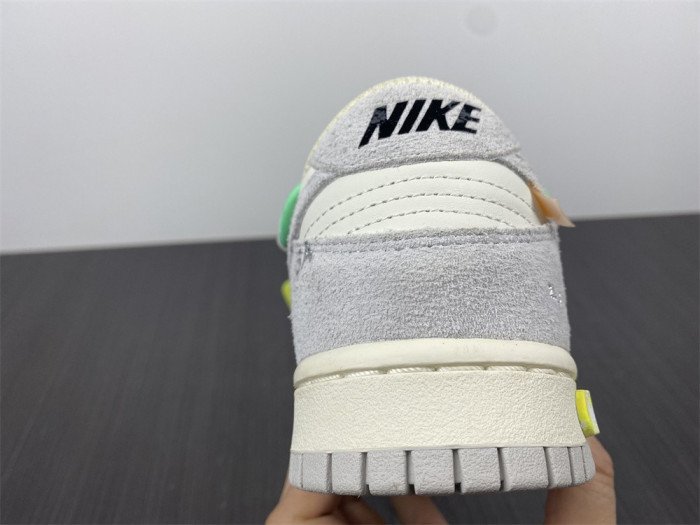 ofw x dunk low “14 of 50” dj0950-106