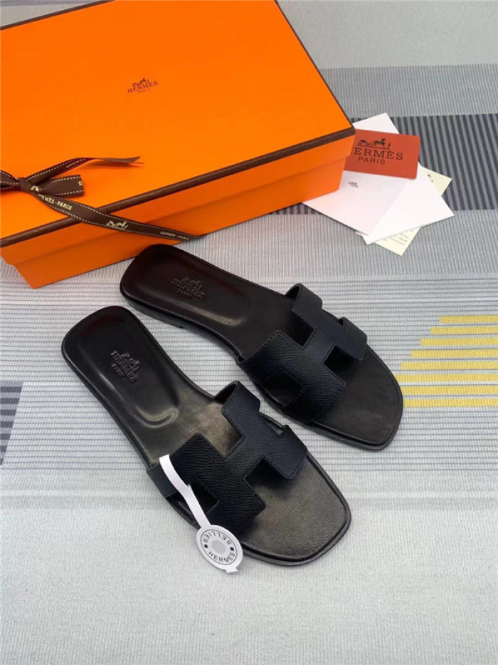 herme* sandal h45
