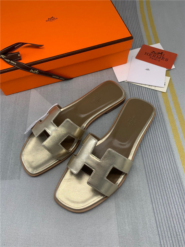 herme* sandal h39