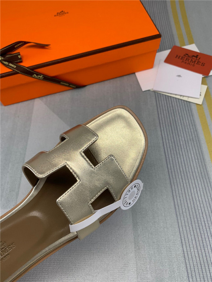 herme* sandal h39