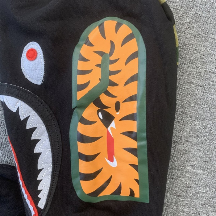 bape hoodie b14
