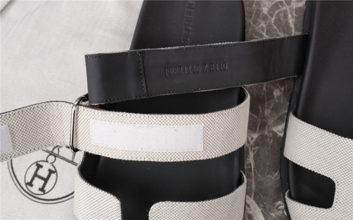 herme* sandal h80