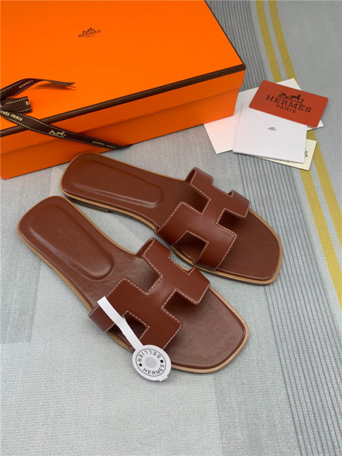 herme* sandal20