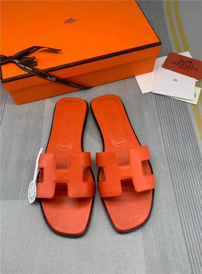herme* sandal h24