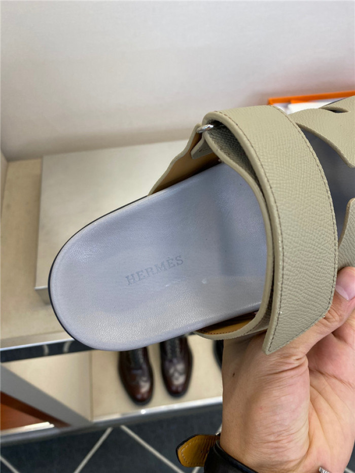 herme* sandal h59