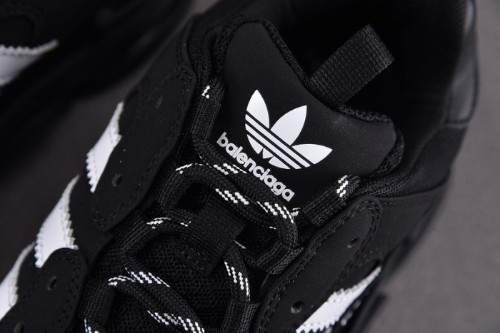 triples trainer sneakers 2000050