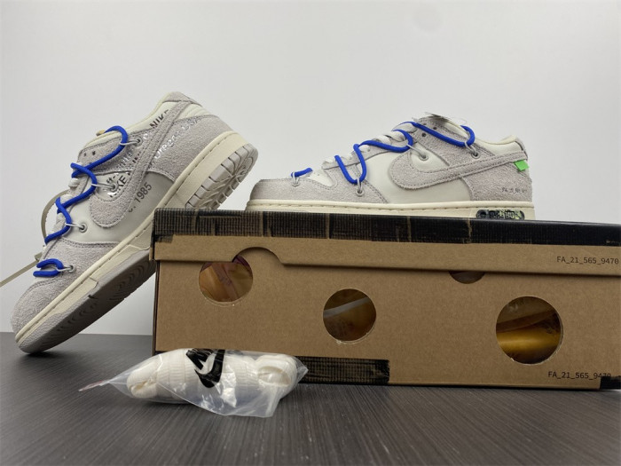 ofw x dunk low “32 of 50” dj0950-104