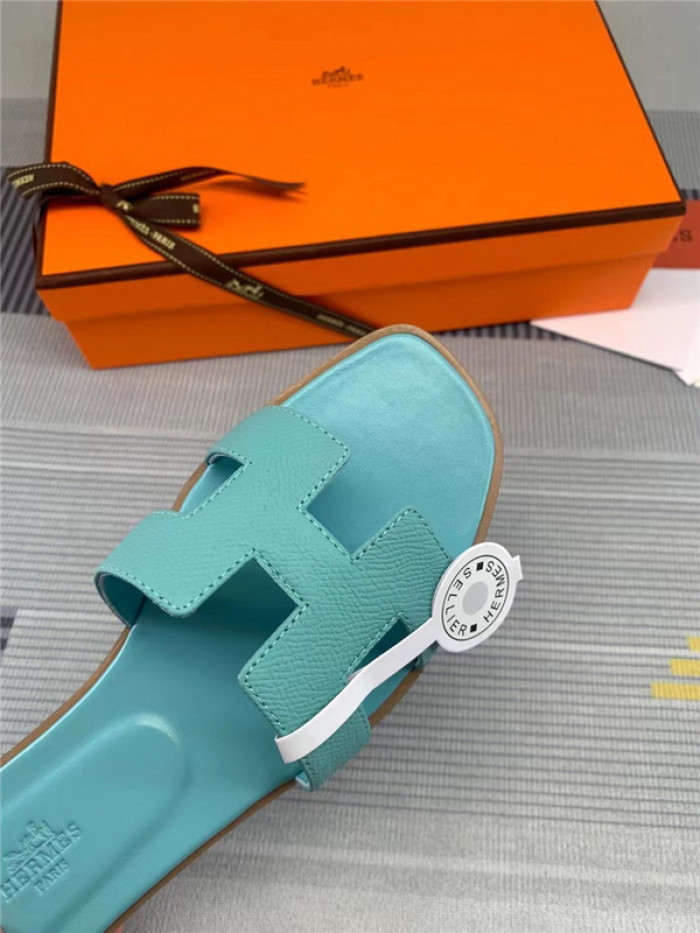 herme* sandal h55