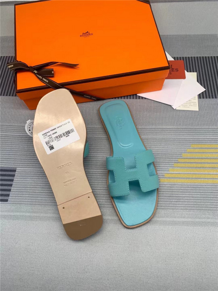 herme* sandal h55