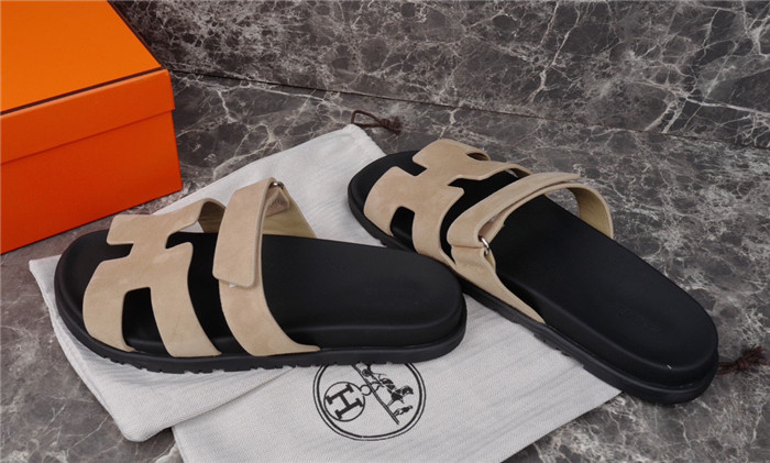 herme* sandal h77