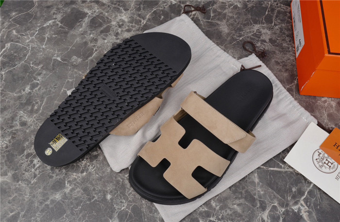 herme* sandal h77
