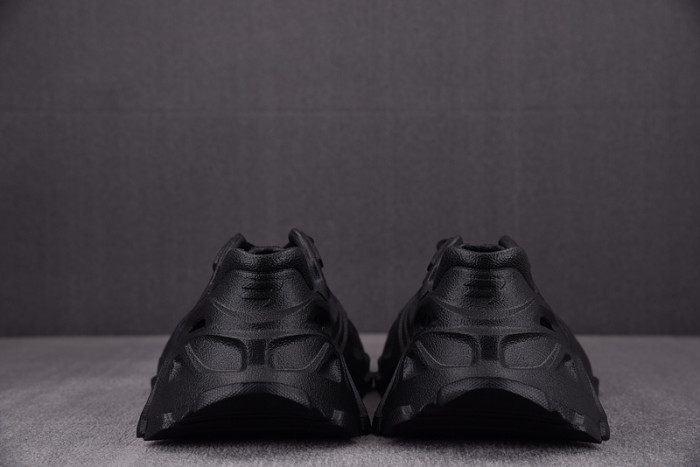balenciag* hd lace-up sneaker w3ces1000