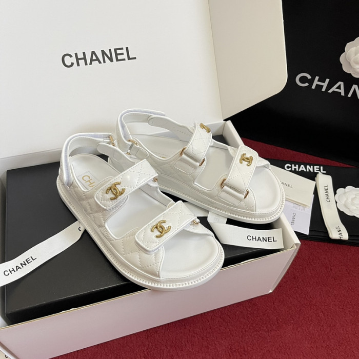 chane* sandal37