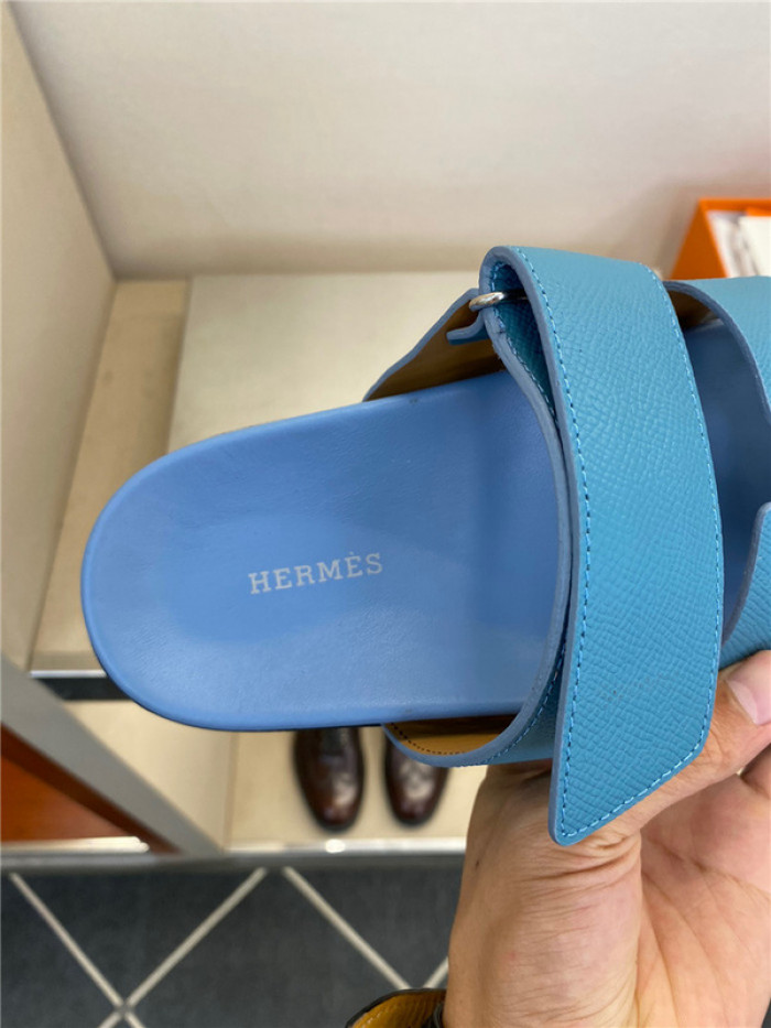 herme* sandal h61