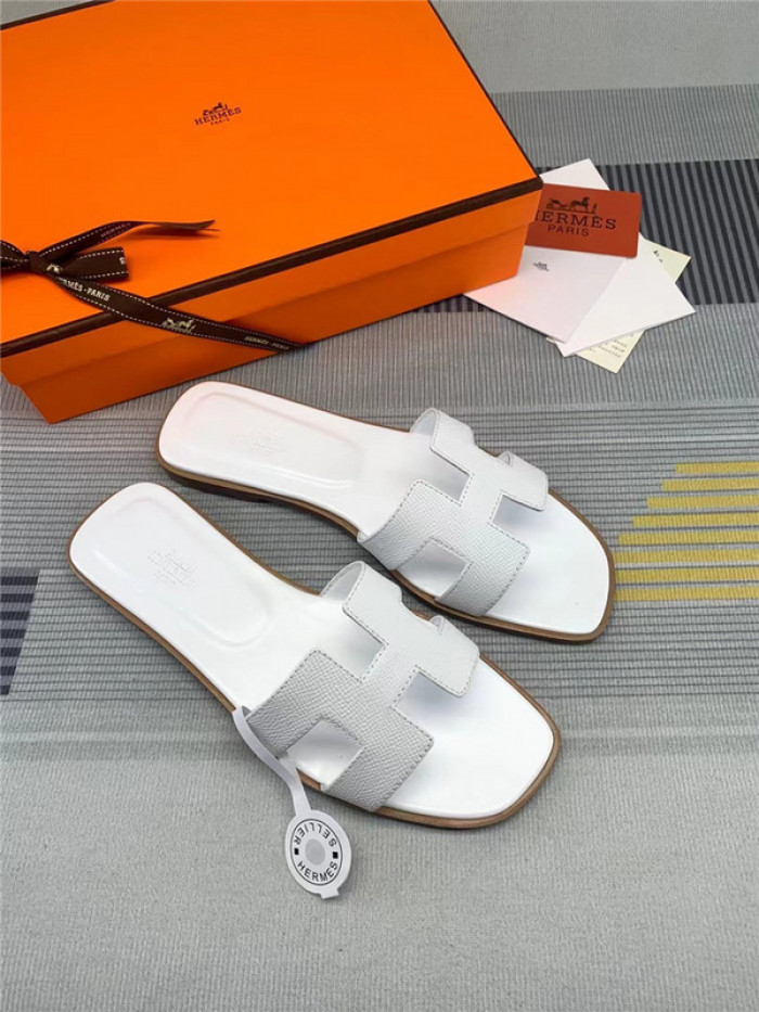 herme* sandal h48