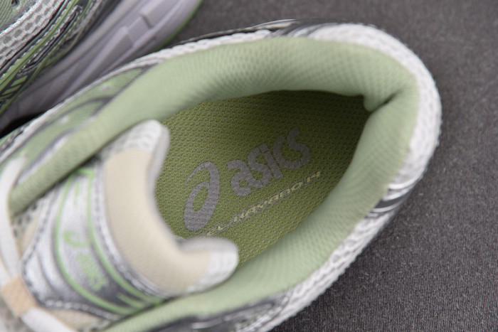 As*ic*s gel-kayano 14 white jade (women
