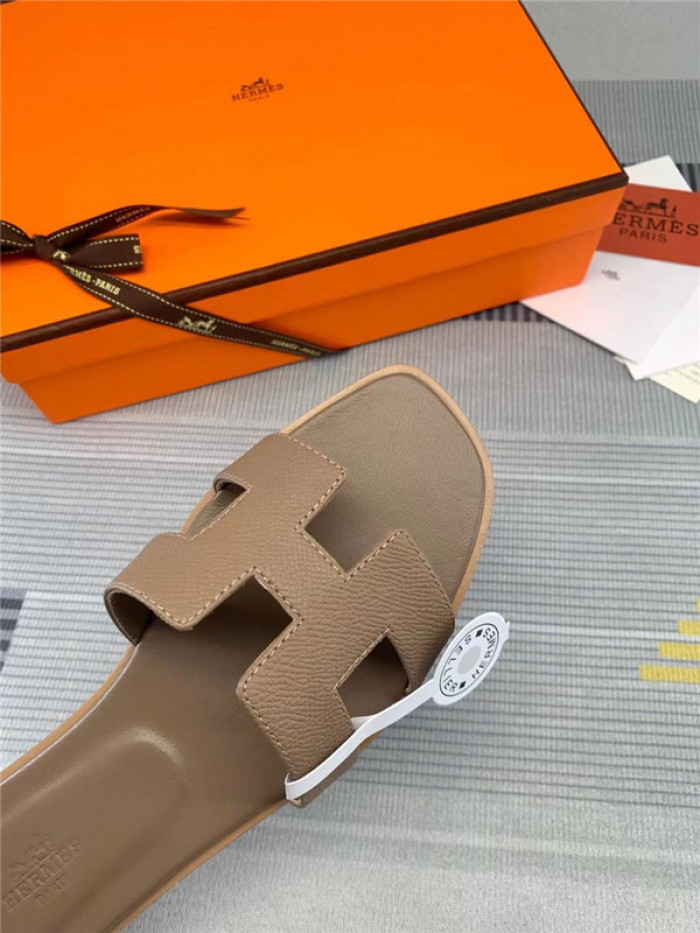 herme* sandal h50