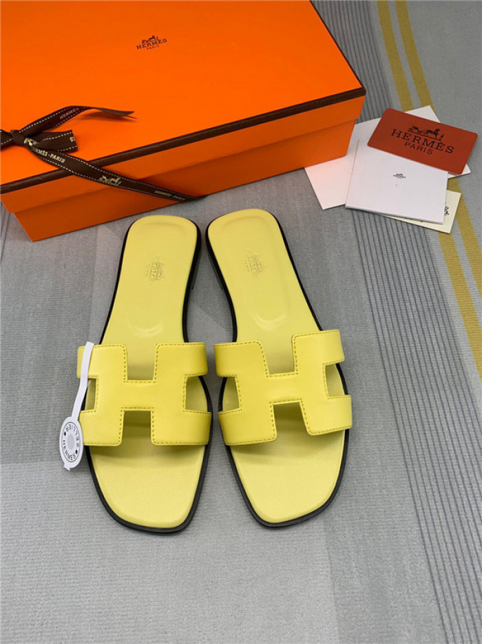 herme* sandal h27