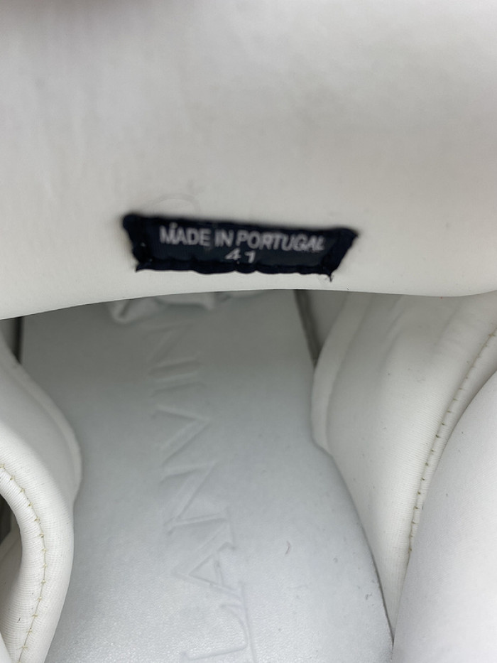 lavin sneaker49