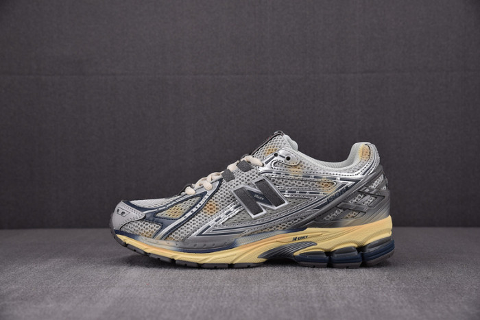 new balance 1906r thisisneverthat ''''the 2022 downtown run'''' m1906rti
