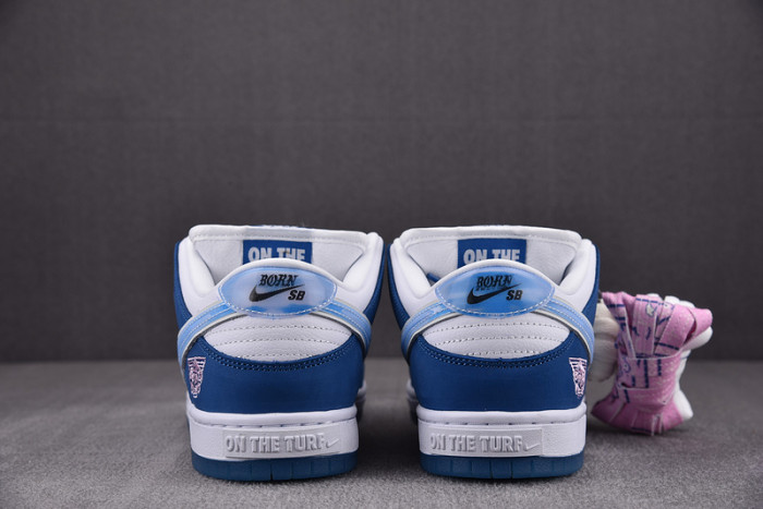 nike sb dunk low born x raised one block at a time fn7819-400